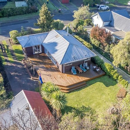Woodills Wonderland - Akaroa Holiday Home Exterior foto