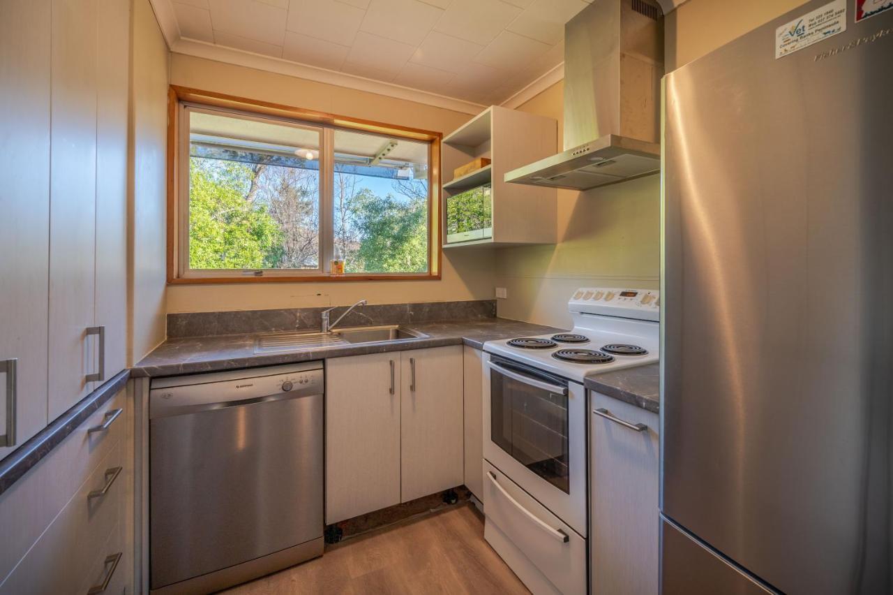 Woodills Wonderland - Akaroa Holiday Home Exterior foto